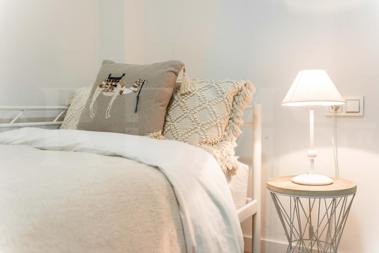 Lovely Boho Apartment With Parking - Historic Center By Rems Malaga Ngoại thất bức ảnh